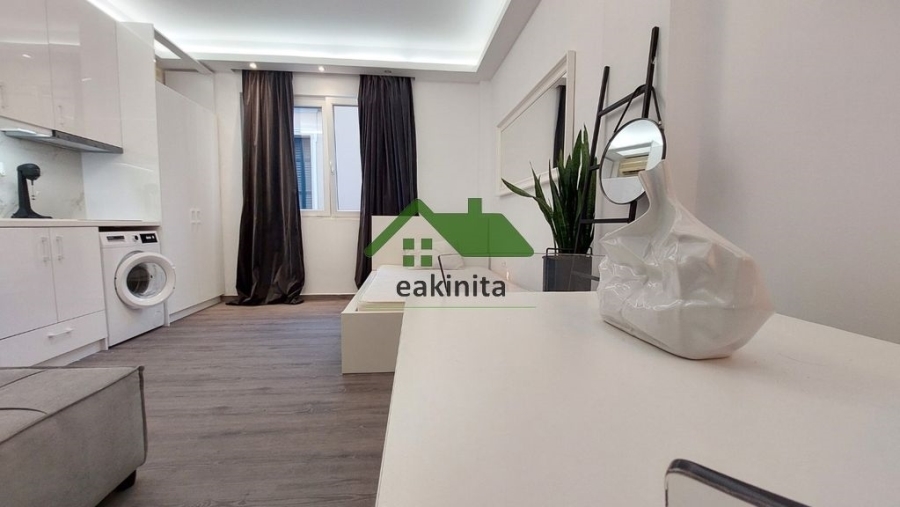 (Προς Ενοικίαση) Κατοικία Γκαρσονιέρα || Πειραιάς/Πειραιάς - 30 τ.μ, 700€ 