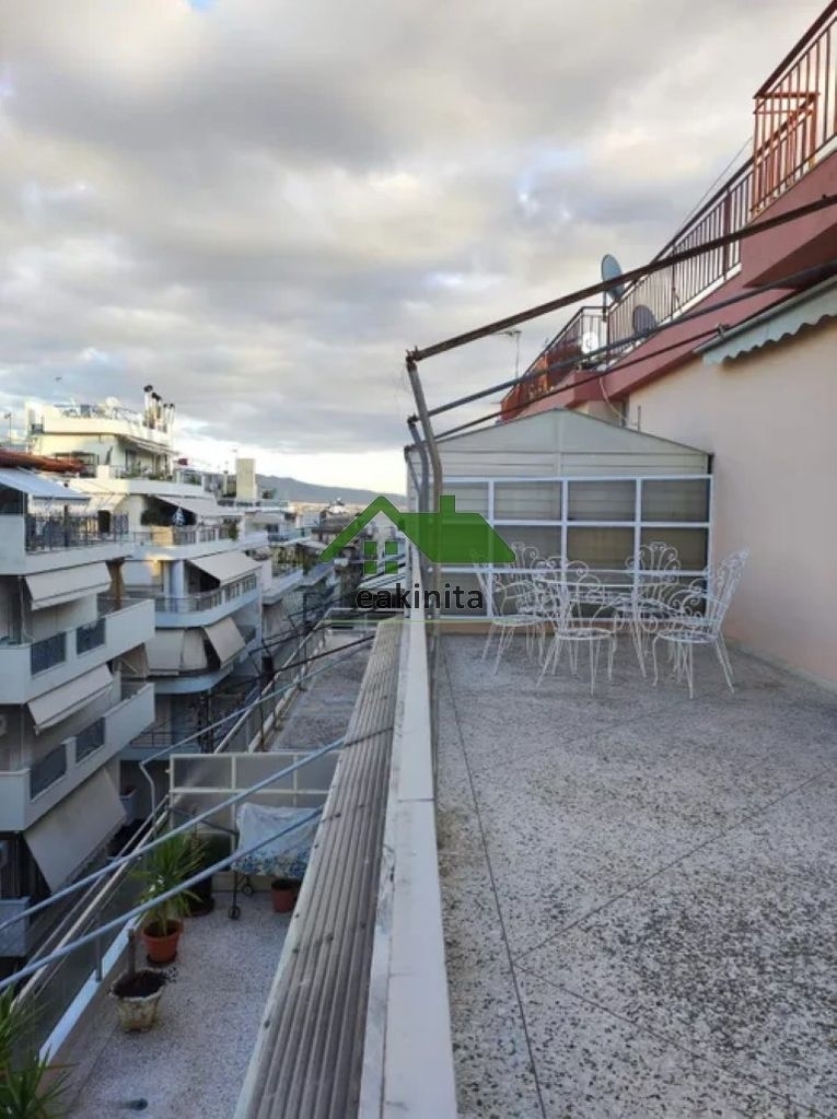 (For Rent) Residential Penthouse || Piraias/Piraeus - 56 Sq.m, 2 Bedrooms, 600€ 