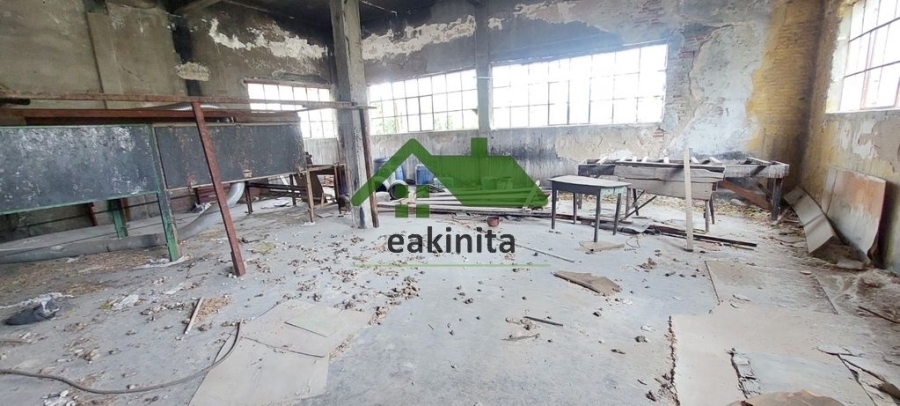 (For Rent) Commercial Commercial Property || Piraias/Piraeus - 2.400 Sq.m, 3.200€ 