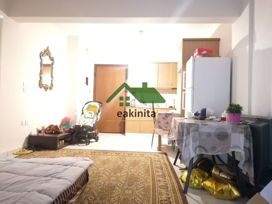 (Προς Πώληση) Κατοικία Διαμέρισμα || Πειραιάς/Άγιος Ι. Ρέντη - 65 τ.μ, 2 Υ/Δ, 135.000€ 