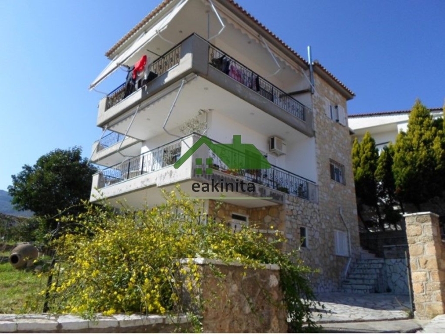 (Προς Πώληση) Κατοικία Πολυκατοικία/Κτίριο || Ν. Αχαϊας/Ακράτα - 220 τ.μ, 5 Υ/Δ, 240.000€ 