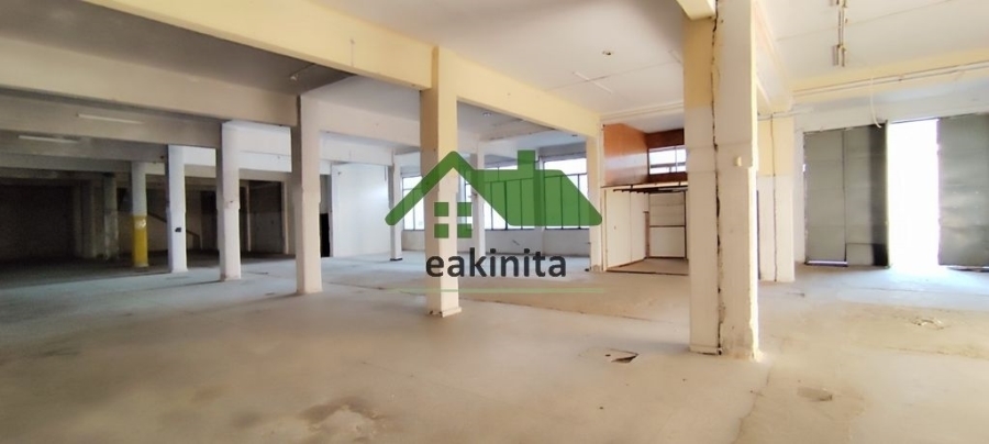 (Προς Ενοικίαση) Επαγγελματικός Χώρος Κατάστημα || Πειραιάς/Πειραιάς - 630 τ.μ, 2.400€ 