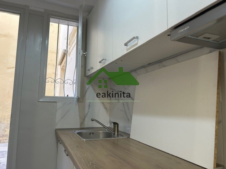 (For Rent) Residential Studio || Piraias/Piraeus - 25 Sq.m, 450€ 
