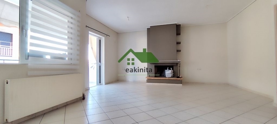 (For Sale) Residential Floor Apartment || Piraias/Perama - 103 Sq.m, 3 Bedrooms, 160.000€ 