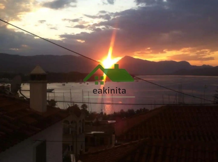 (For Sale) Residential Detached house || Piraias/Poros - 97 Sq.m, 5 Bedrooms, 210.000€ 