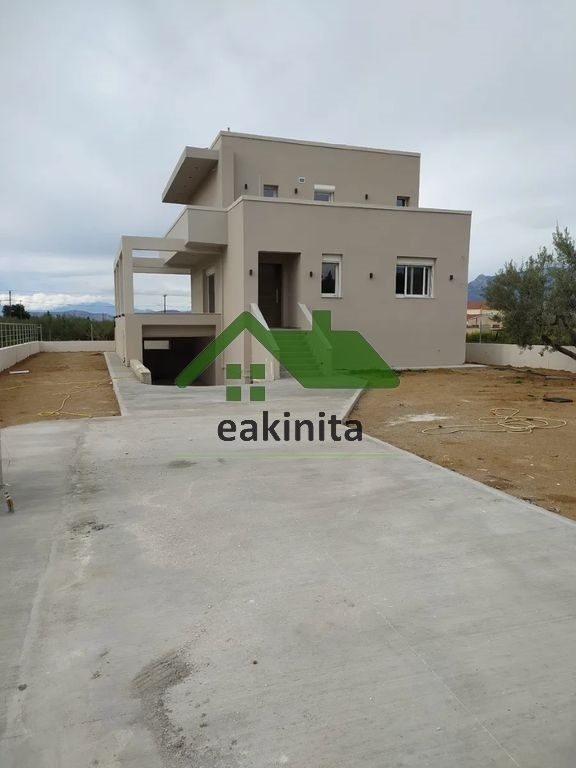 (Προς Πώληση) Κατοικία Μεζονέτα || Ν. Κορινθίας/Κόρινθος - 197 τ.μ, 3 Υ/Δ, 450.000€ 