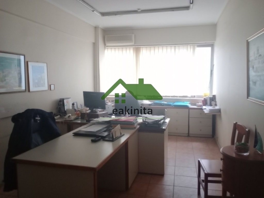 (For Sale) Commercial Office || Piraias/Piraeus - 146 Sq.m, 210.000€ 