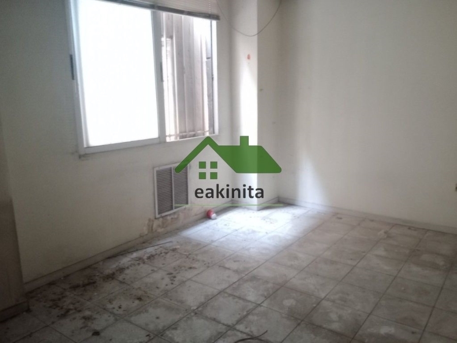 (For Sale) Commercial Office || Piraias/Piraeus - 96 Sq.m, 140.000€ 