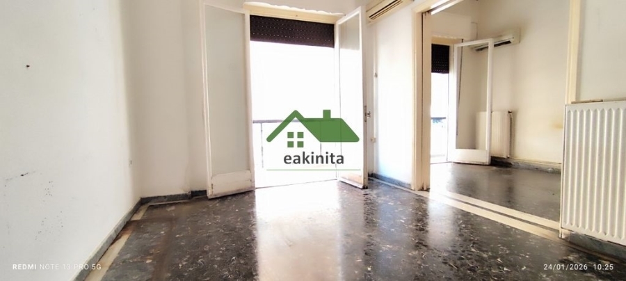 (For Sale) Residential Floor Apartment || Piraias/Piraeus - 64 Sq.m, 2 Bedrooms, 110.000€ 