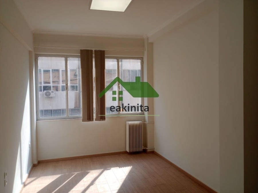 (Προς Ενοικίαση) Επαγγελματικός Χώρος Γραφείο || Πειραιάς/Πειραιάς - 18 τ.μ, 350€ 