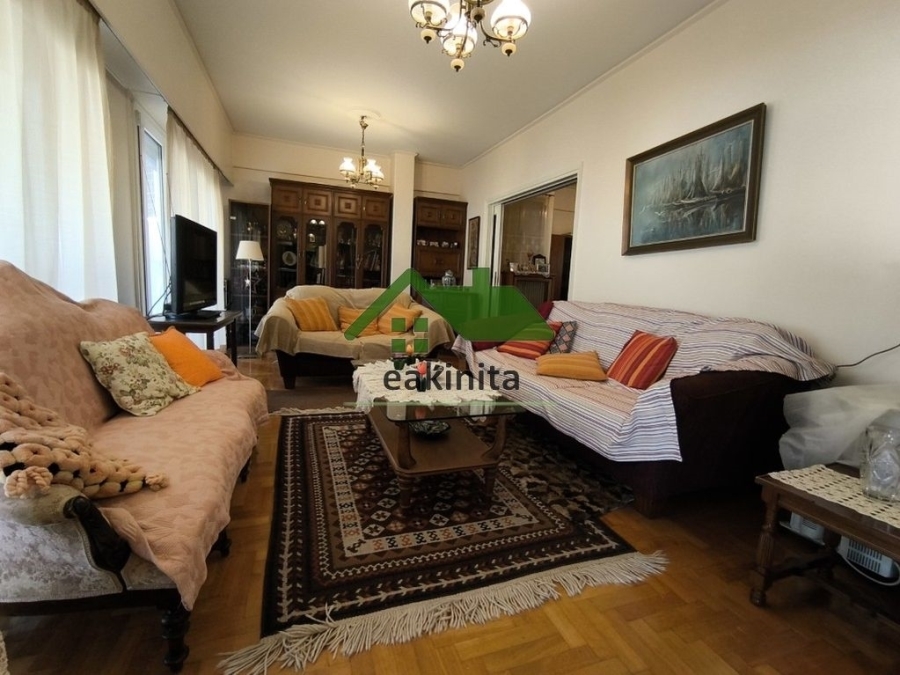 (For Sale) Residential Floor Apartment || Piraias/Piraeus - 113 Sq.m, 3 Bedrooms, 295.000€ 