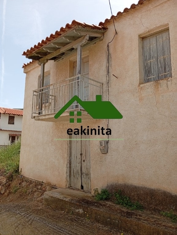 (Προς Πώληση) Κατοικία Μονοκατοικία || Πειραιάς/Τροιζηνία - 75 τ.μ, 2 Υ/Δ, 40.000€ 