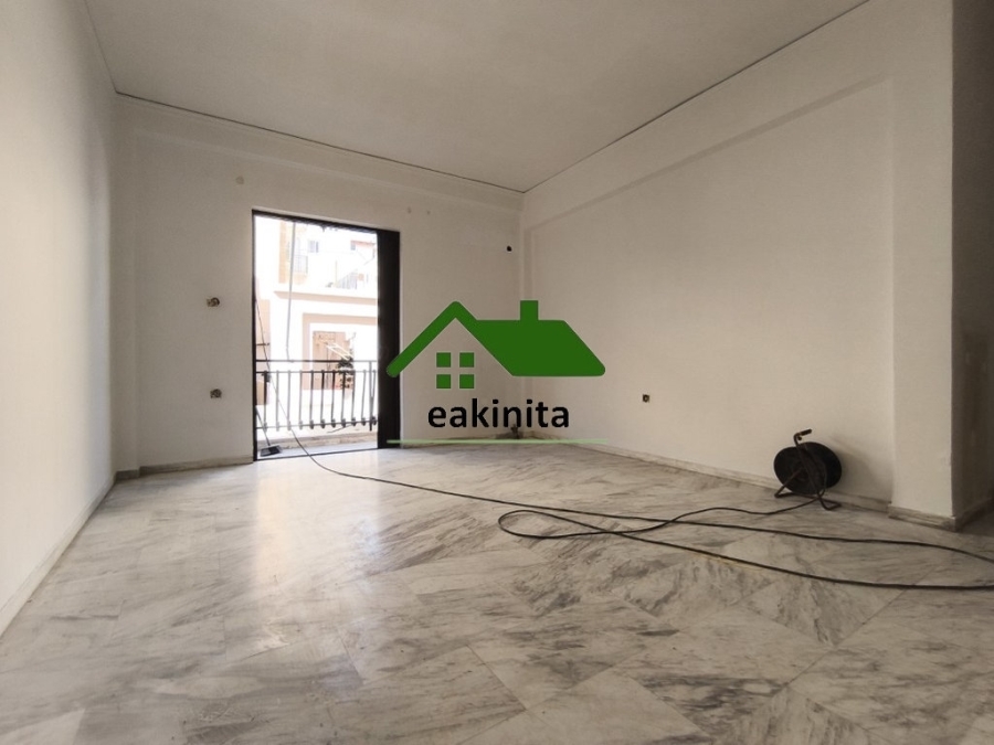 (For Sale) Residential Floor Apartment || Piraias/Piraeus - 69 Sq.m, 1 Bedrooms, 180.000€ 